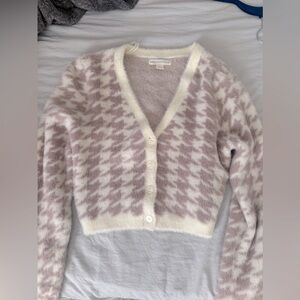 Aeropostale pink cute fluffy sweater. Perfect condition. Size M
